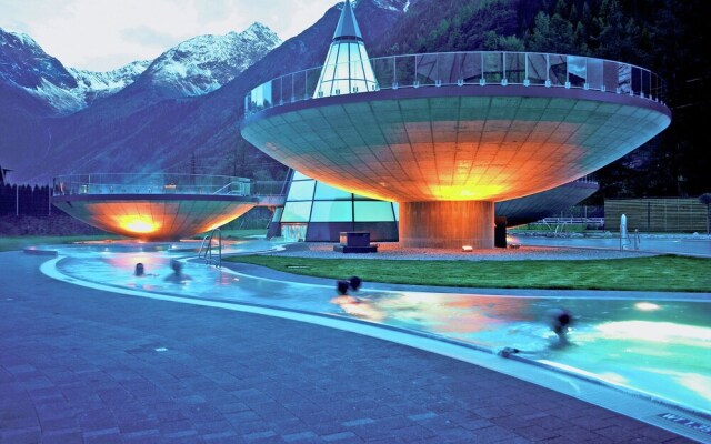 Spacious Apartment In Längenfeld near Ski Area