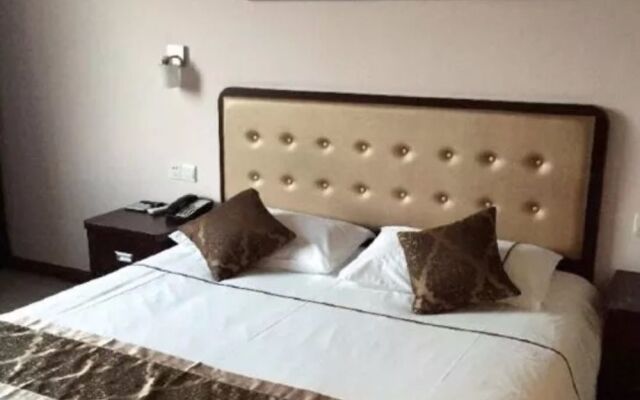 Jinan Silver Carnival Hotel