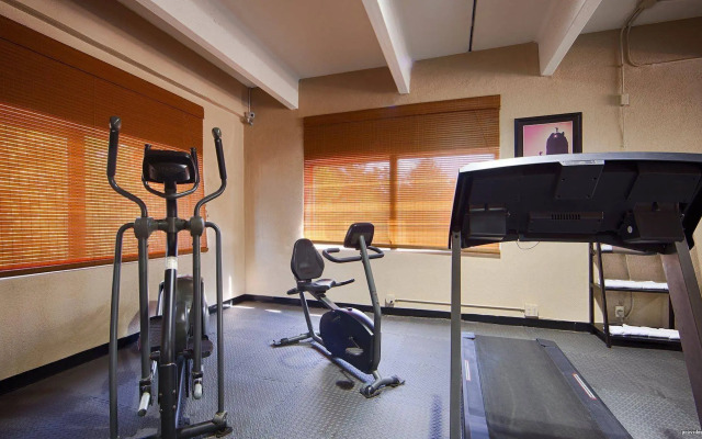 Best Western Windsor Suites