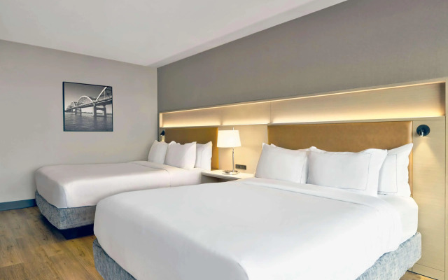 DoubleTree by Hilton Davenport