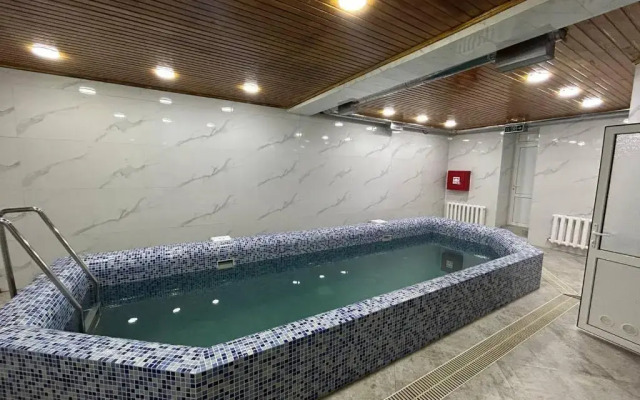 Hotel KONUS