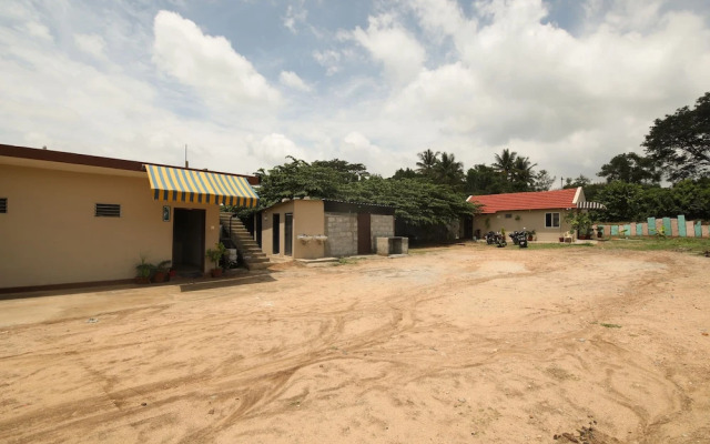 Oyo 18969 H3 Rooms