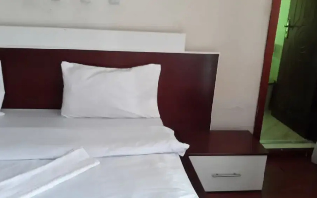 Yomi Hotel