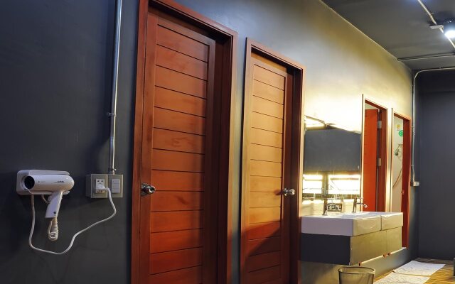 Mueang Mueang Inn Bangkok