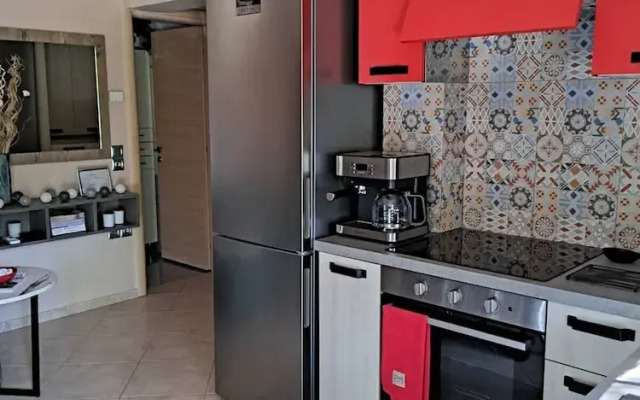 Urban Living Minicasa Nomad - Kalamata s Hideaway