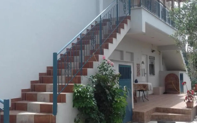 Mina Apartments