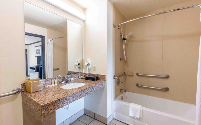 Avid Hotels Oklahoma City - Quail Springs by IHG