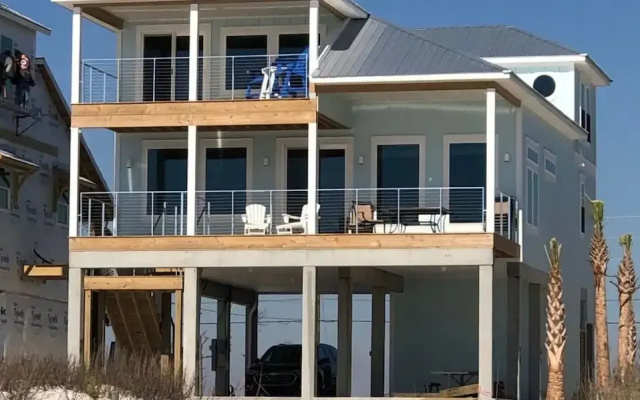 Shore Looks Good