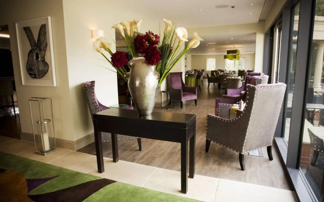 Hogarths Hotel