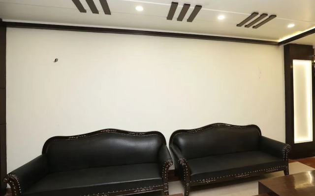 Hotel Glorify Stay By OYO Rooms
