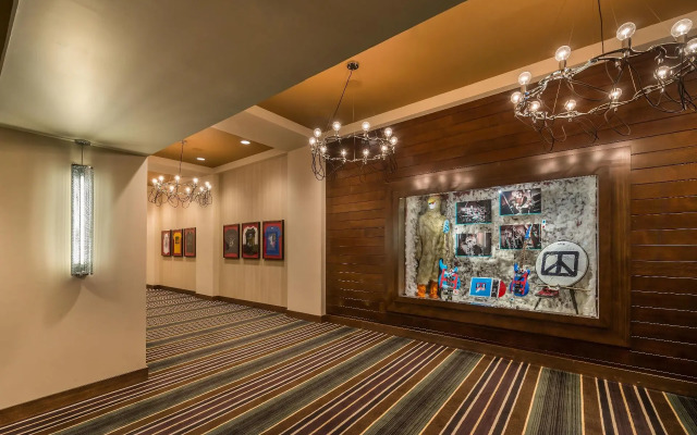 Golden Nugget Hotel & Casino Lake Tahoe