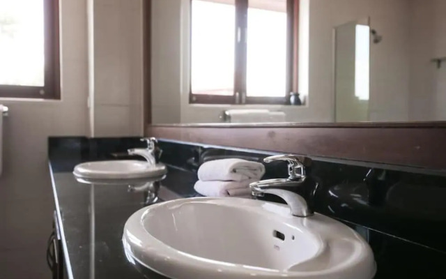 Tongson Bay Villa TG40