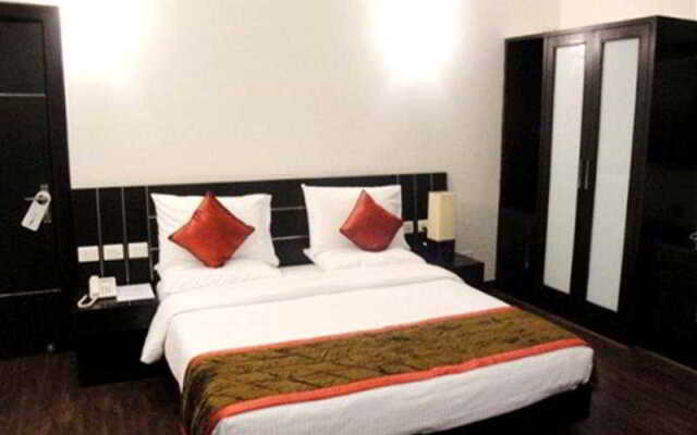 Akshara Dunsvirk Court
