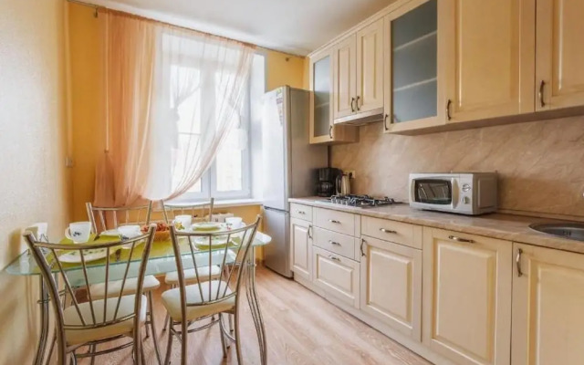 Apartment on Rezervniy Proyezd 2