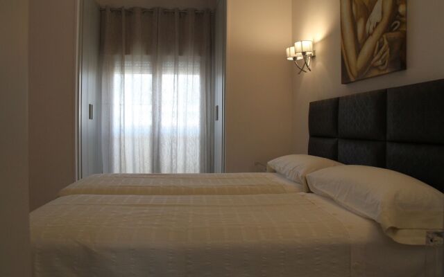 Apartamento en Puerto Marina B32