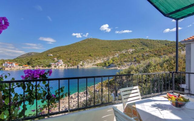 Apartment Rubin Hvar/Pokrivenik 10504