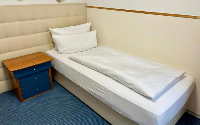 Hotel am Bayrischen Platz