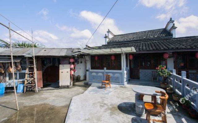 Huangshan Hongcun Yihu Lvyuan Inn