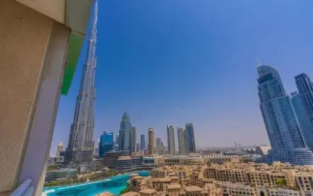 Splendid Apartments with Burj Khalifa and Fountain View