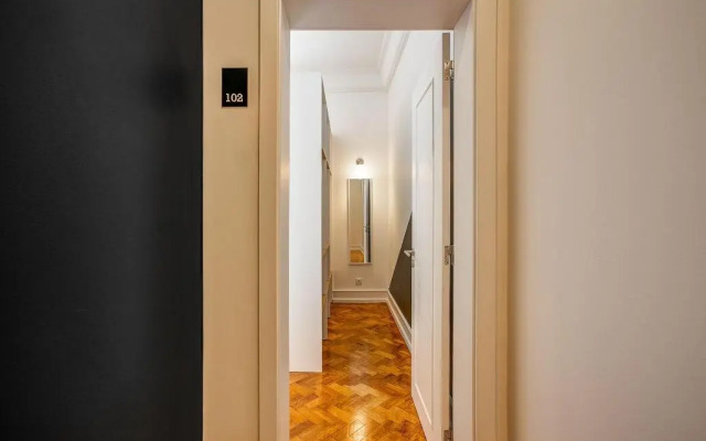Home Out Rooms & Apartments