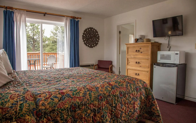 Peak To Peak Lodge