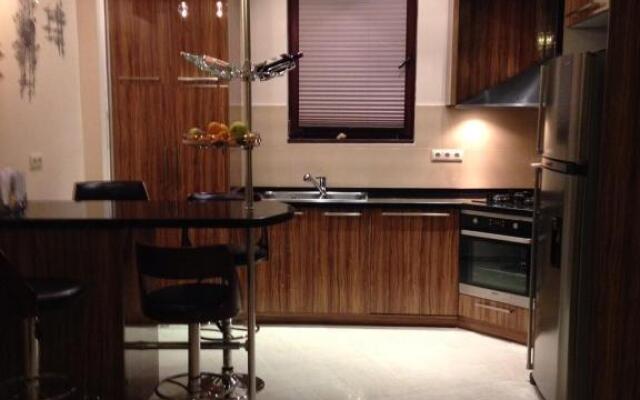11 Shio Chitadze St