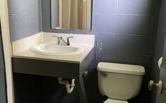 Budget Inn