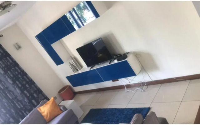 Executive 3 bedroom Apartment Space Available