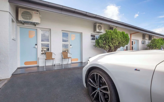 Nightcap at Horse and Jockey Hotel Warwick