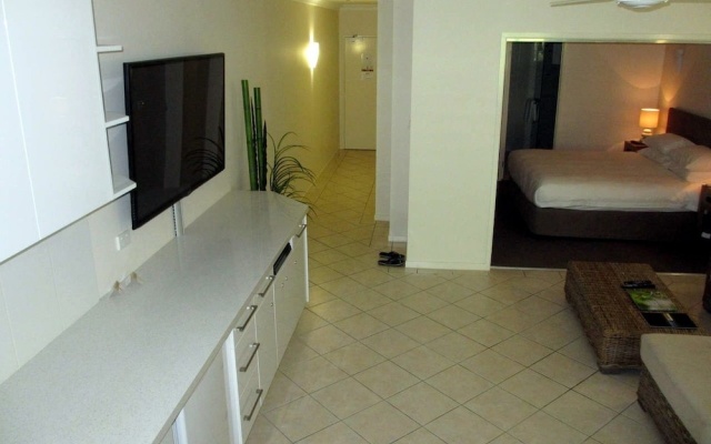 The Heritage Luxury Private Apartments – Guest Rooms – Port Douglas