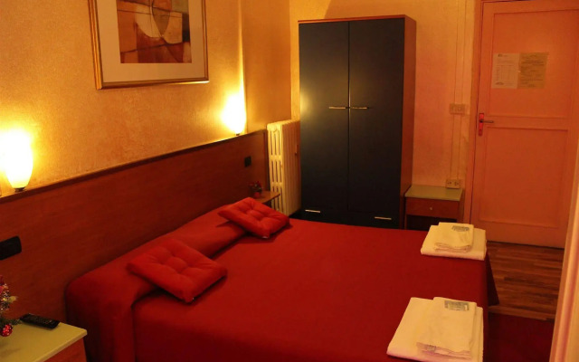 Hotel America