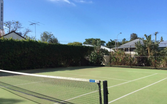 Kirribilli Riverfront Apartments