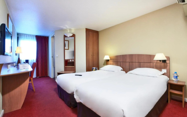 Kyriad Geneve - Saint-Genis-Pouilly