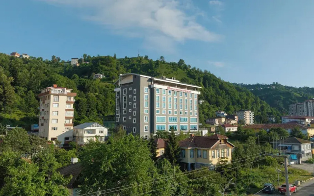 Newarise Hotel