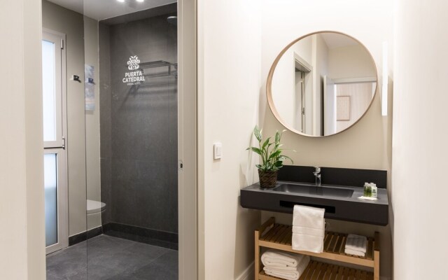 Puerta Catedral Arenal Suites