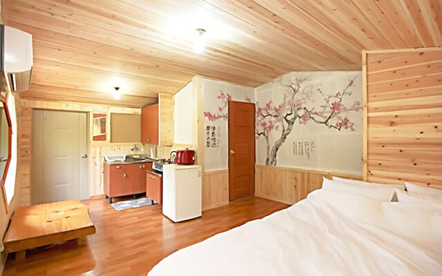 Yeongwol Muksan Guan Pension