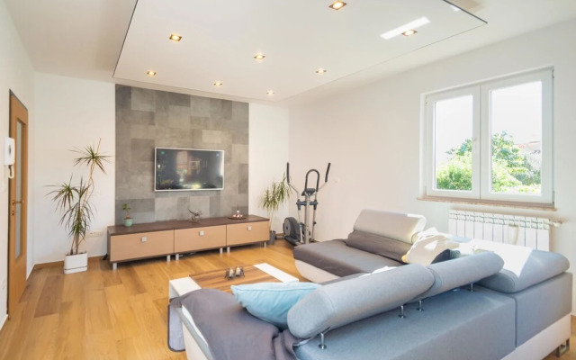 House Eric Paolo Pula