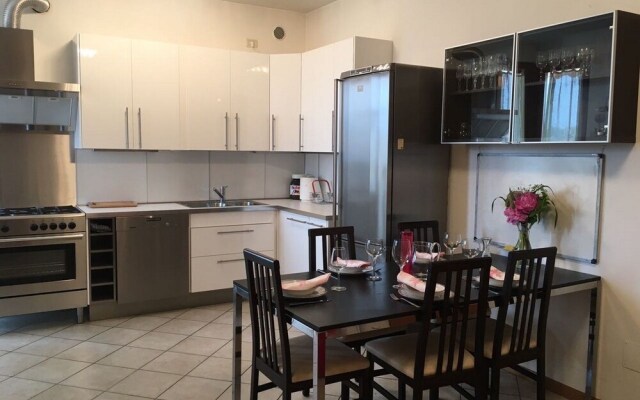 Iris Apartment