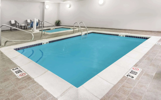 Best Western Plus St. Louis West - Chesterfield