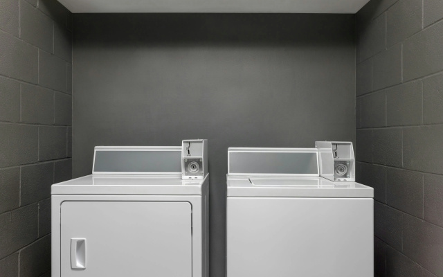 Courtyard by Marriott Dallas-Fort Worth/Bedford