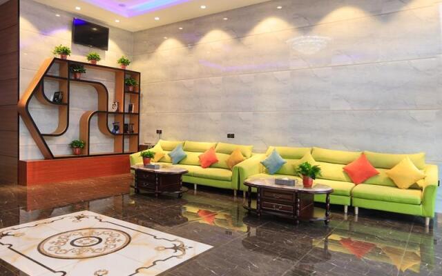 Chonpines Hotels·Zhengzhou Mazhai Industrial Park