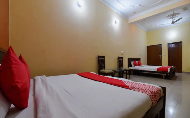 OYO 28146 Hotel Virsa