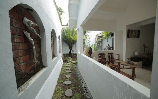 Watusaman Homestay By The Grand Java