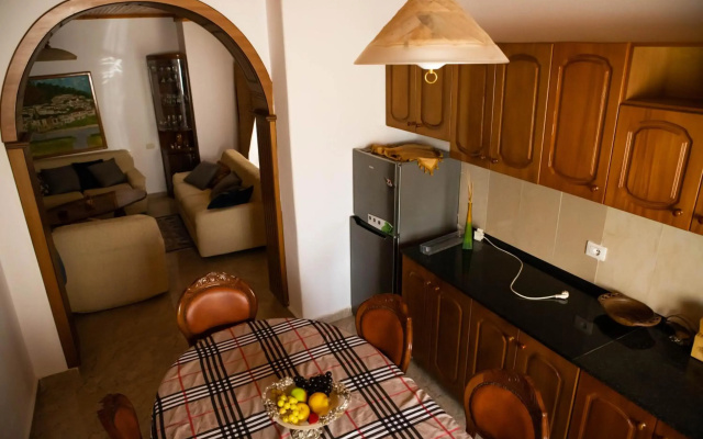 Eni entire guesthouse