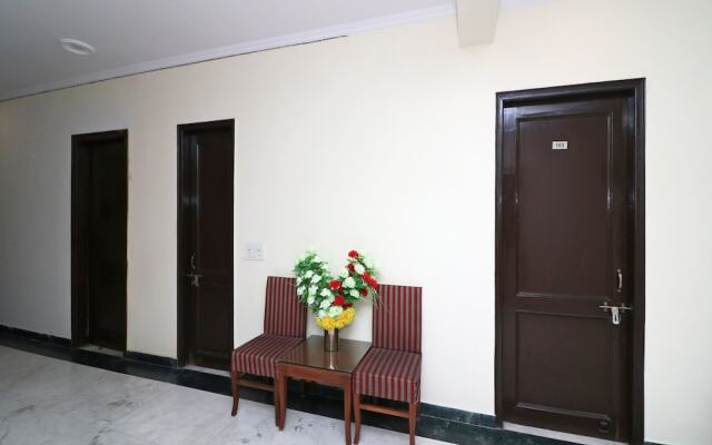 OYO 15202 Kanny Residency