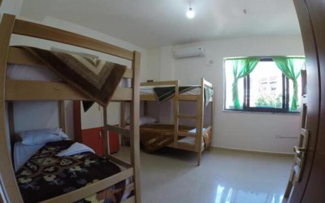 Hostel Tarabosh