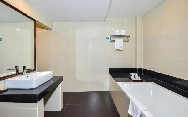 Independence Hotel by Dara