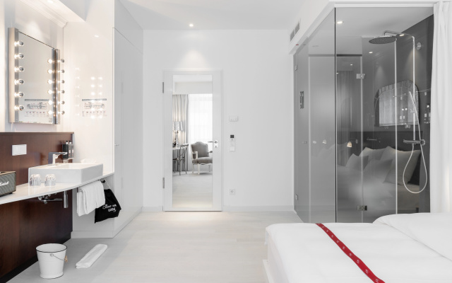 Ruby Coco Hotel Dusseldorf by IHG