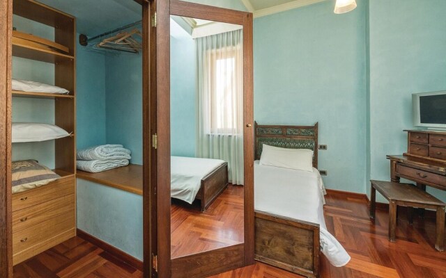 Beautiful Home in Lecce LE With Wifi and 2 Bedrooms