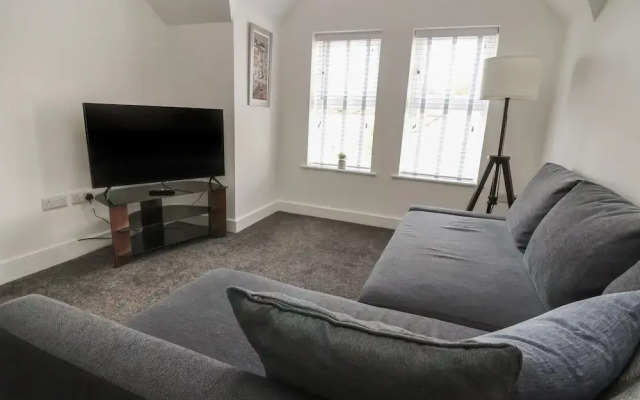 Apartment 4